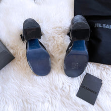 Load image into Gallery viewer, JIL SANDER VELVET PLATFORM SANDALS SZ 7