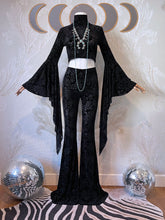 Load image into Gallery viewer, Everybody Scream (Flares)