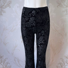 Load image into Gallery viewer, Everybody Scream (Flares)