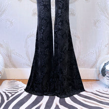 Load image into Gallery viewer, Everybody Scream (Flares)