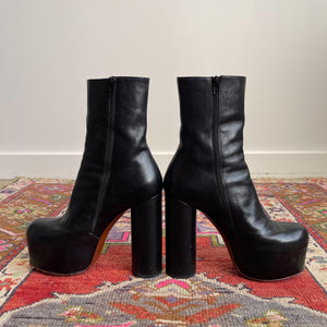 Vetements Platform Boots