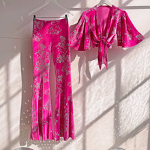 Load image into Gallery viewer, Lovin&#39; You is easy &#39;cause you&#39;re beautiful (1 Sz Small READY TO SHIP)