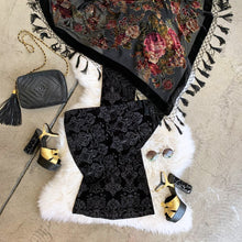Load image into Gallery viewer, Wallflower Poncho