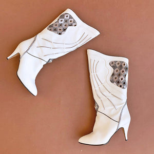 Walk like an Egyptian